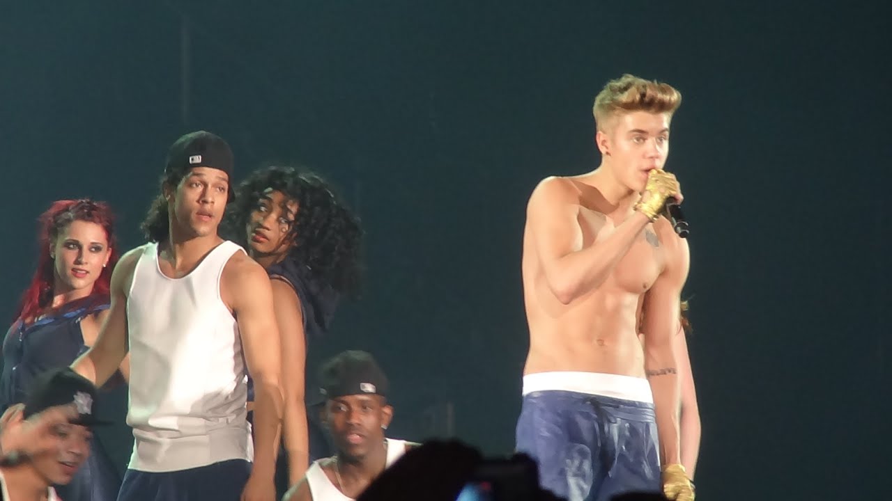 Justin Bieber - Baby  (Sportpaleis, Antwerp, Belgium - Believe Tour HD 11 April)