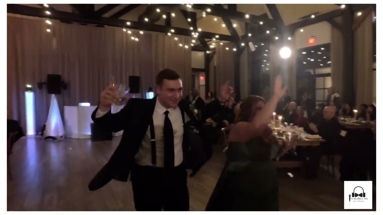 Christiana & Matt’s Wedding at The Barn at Villa Venezia | Middletown | New York | Incredible DJs 