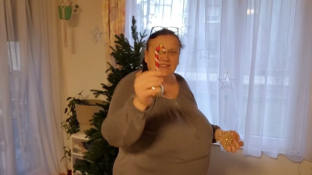 Endlich wieder Platz!  Weihnachtsdeko wegpacken& Tiefenreinigung. 🧹 