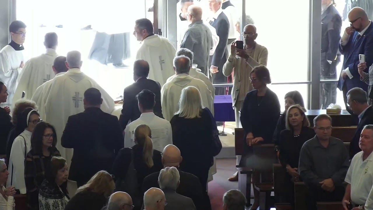 Misa Funeral del Padre Fernando Heria