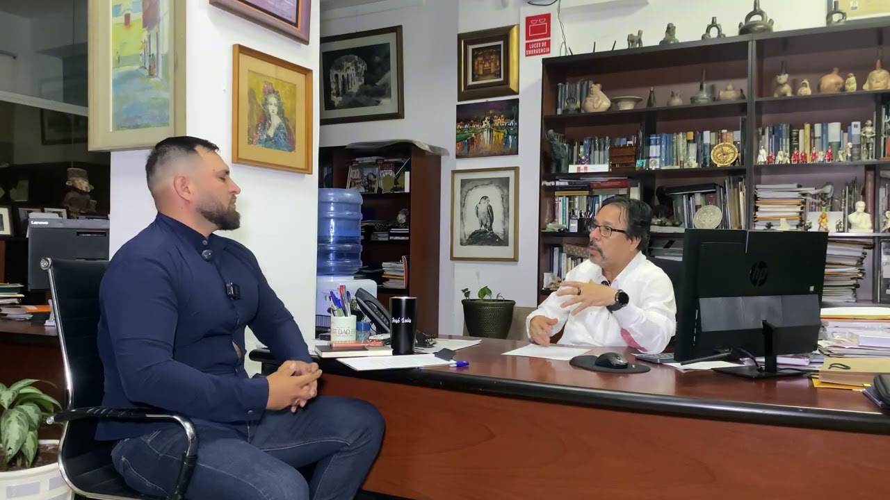Entrevista con el Notario Marco Corcuera