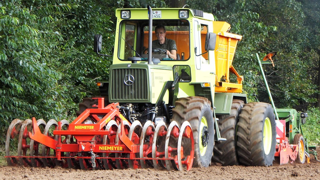 Mercedes Benz (MB Trac) 900 Turbo Tractor seeding with Amazone D-30 Special
