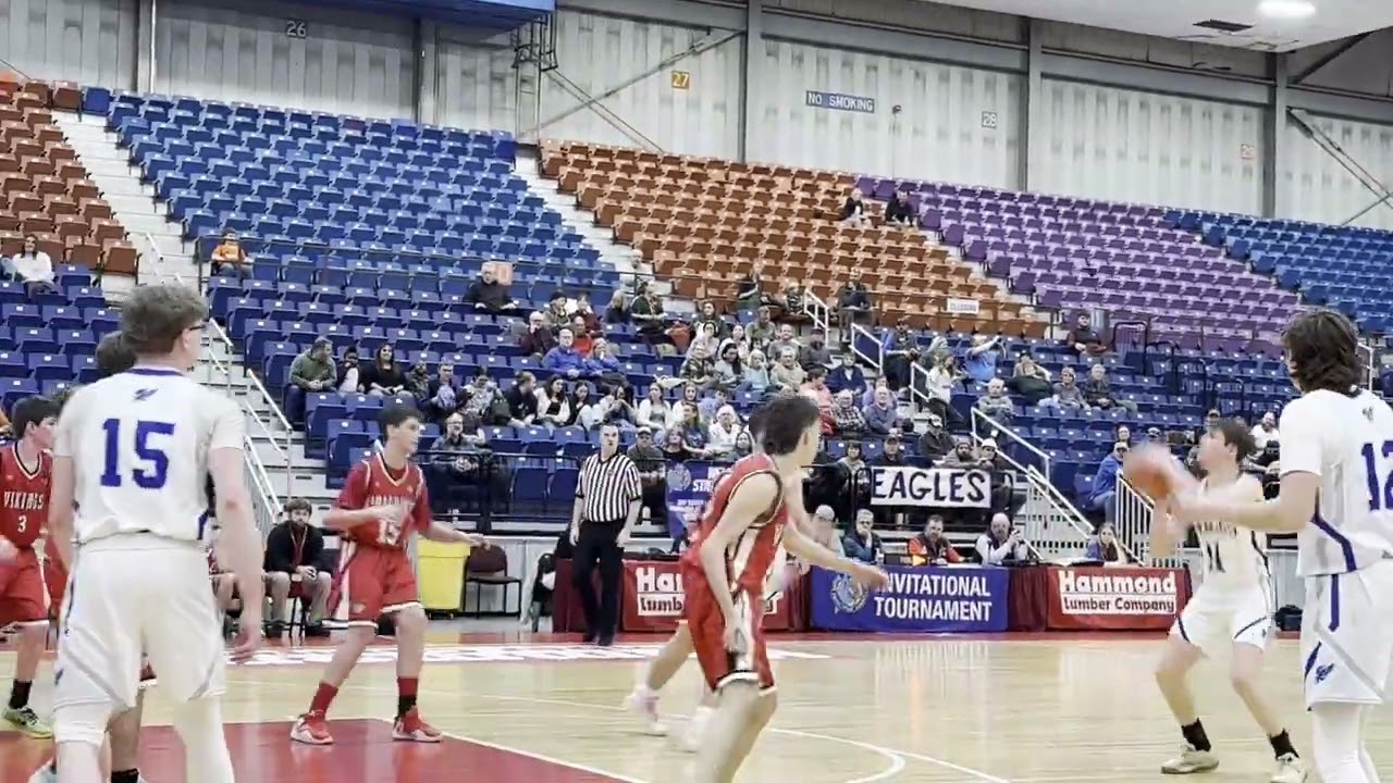 No. 4 Isleboro boys basketball vs. No. 5 Vinalhaven highlights 