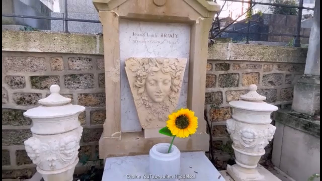 Tombe de Jean Claude BRIALY cimetière de Montmartre, Paris