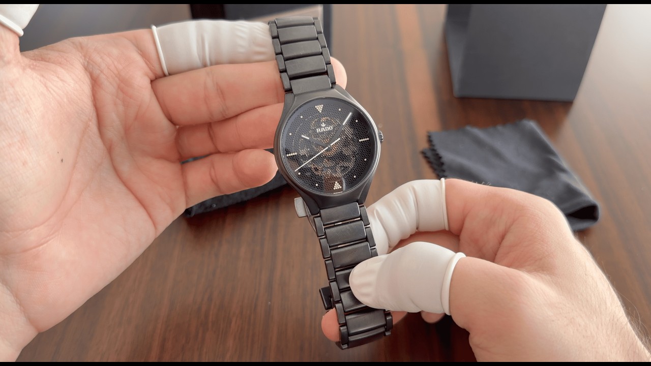 Наручные автоматические часы Rado True Phospo Black Ceramic 40 мм, артикул R27101192
