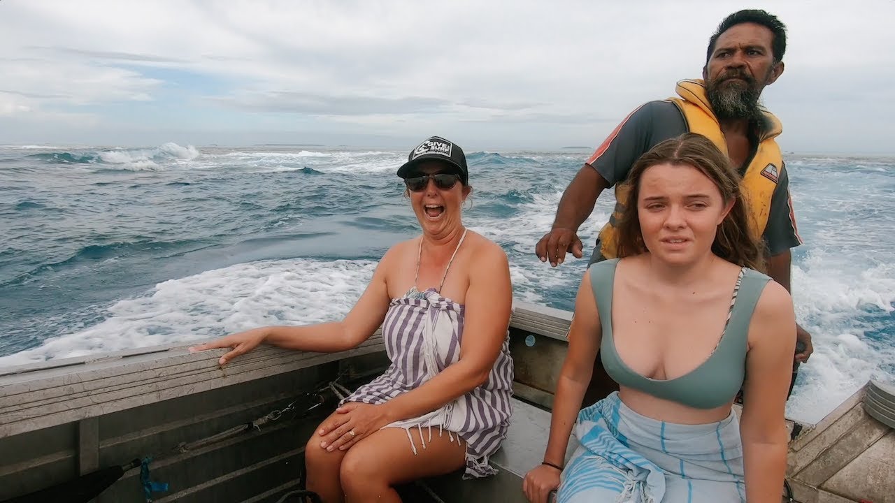 Palmerston Island  - community of cousins Vlog 82