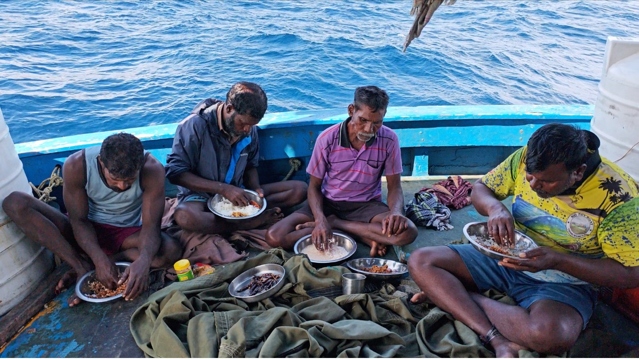 💢Wow 🤩Tasty Food Of The Lemon Rice And Egg Fry Making In Deep Sea💯