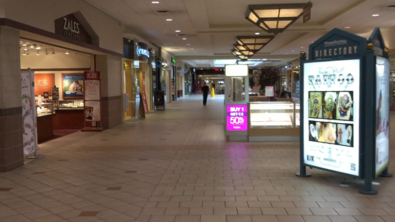 MALL TOUR 2016 : Wyoming Valley Mall (Wilkes Barre, PA)
