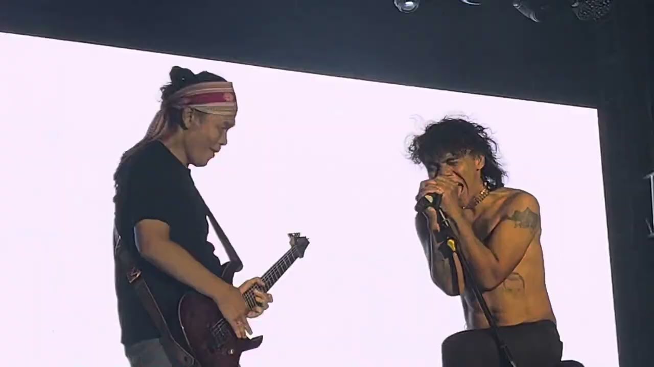 SLANK feat PAY BURMAN ‘SUIT SUIT HE HE (GADIS SEXY) — Konser JOGJAROCKARTA Festival 2023