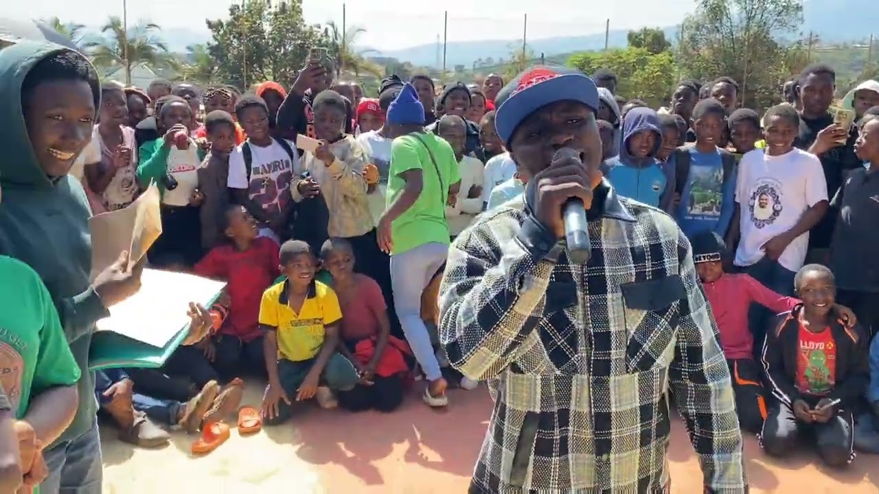 Emma-star _Performance at (Longla Comprehensive College)