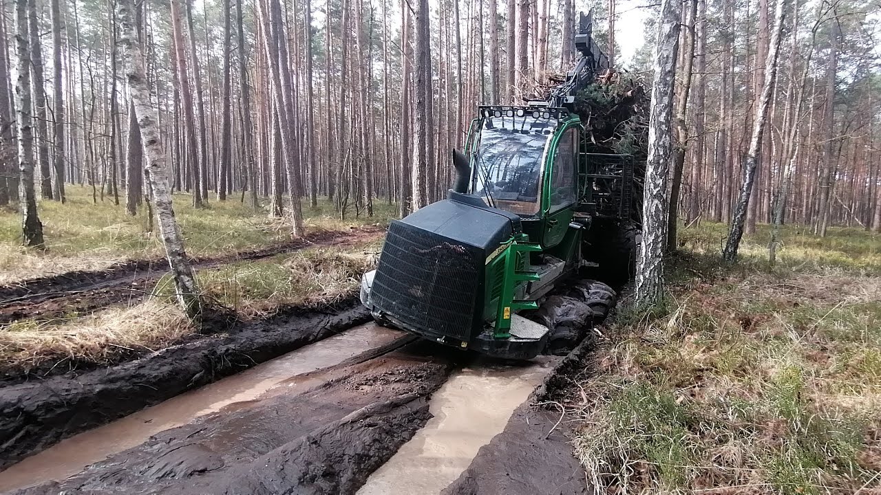 Trudny Szlak Zrywkowy/ Błoto Ciasno i Pochyło/ Zrywka Biomasy