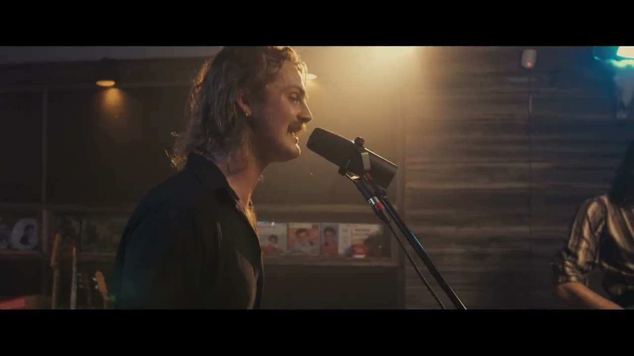 Sin City - She’s Got No Heart (Live at Fight Night Studio)