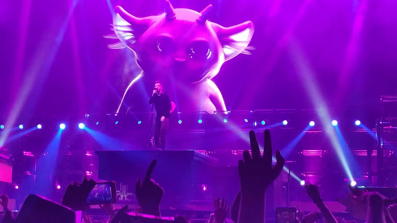 Chlorine (Live in Madrid, Spain) - twenty one pilots
