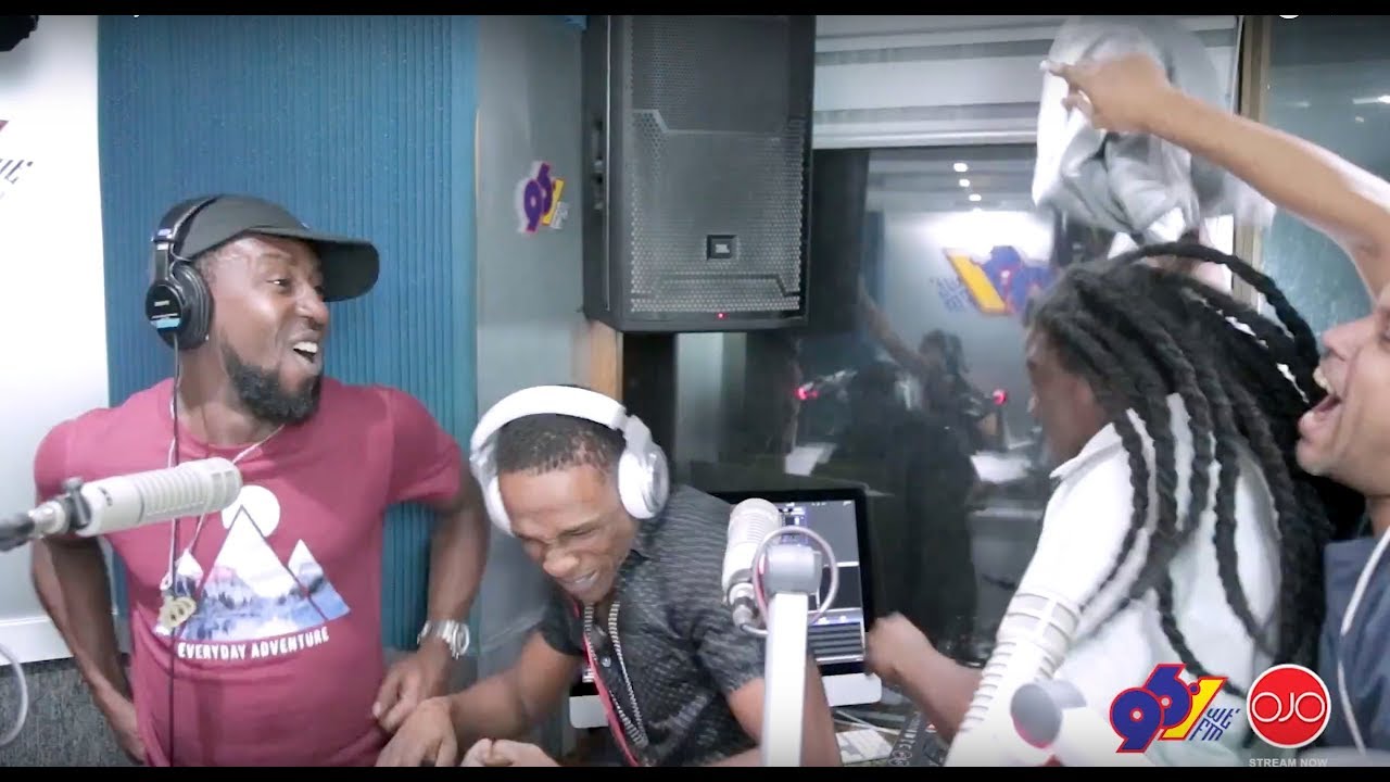 The Top Strikers, Lil Natty & Thunda Of Wuss Ways Perform Live At The OJO World