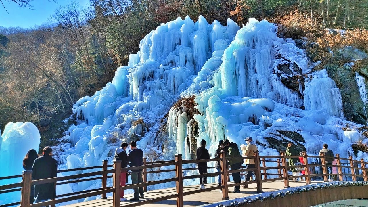 가평 설악면 어비계곡, &lsquo;겨울나라&rsquo; 축제 개막&hellip; 동남아 관광객 500여명 몰려