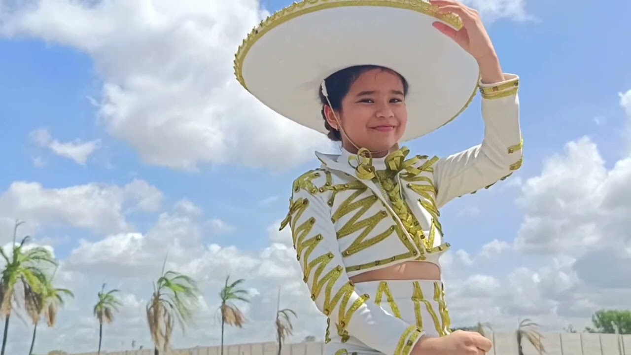 ESTÁ ES PA' MI ABUELO- DANA LUCIA VACA