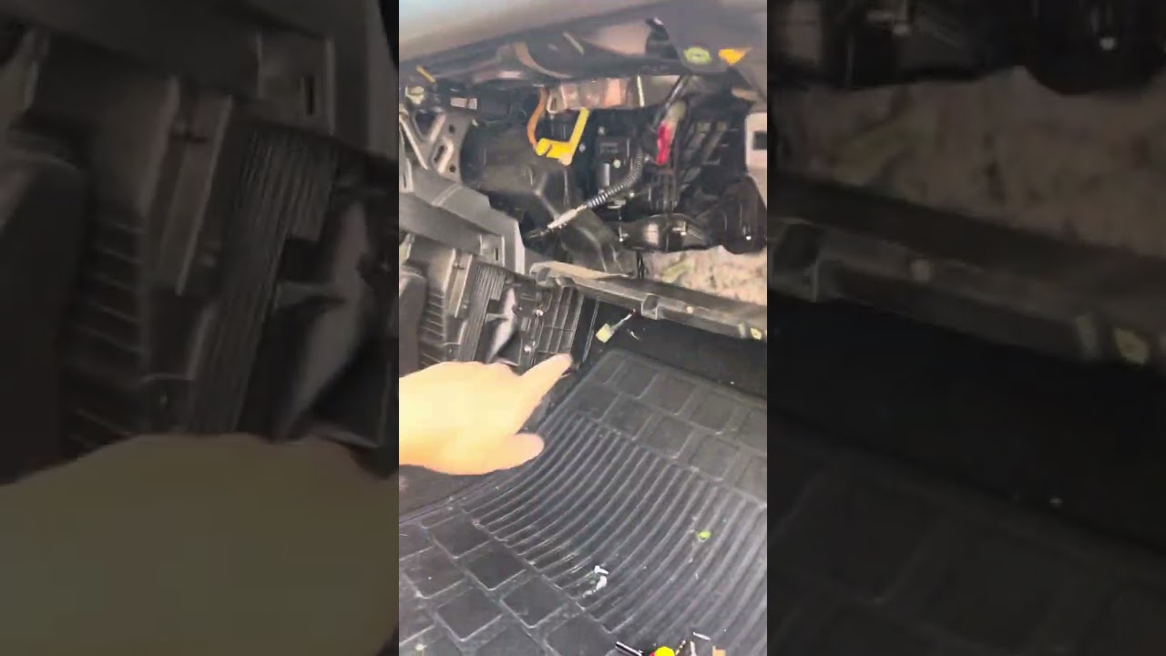 Honda Civic 8gen HB cabin blower fan heater/AC location and troubleshoot