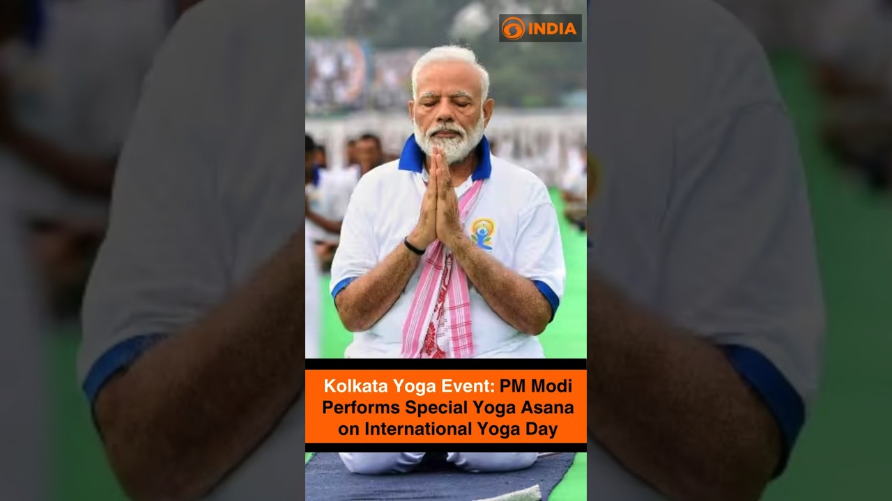 Kolkata Yoga Event: PM Modi Performs Special Yoga Asana on International Yoga Day