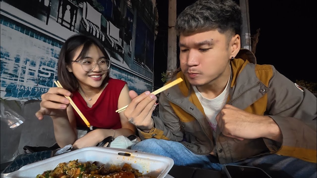 A Night by the Mekong with a Lao Girl Strolling, Street Food, and an Amazing Vibe