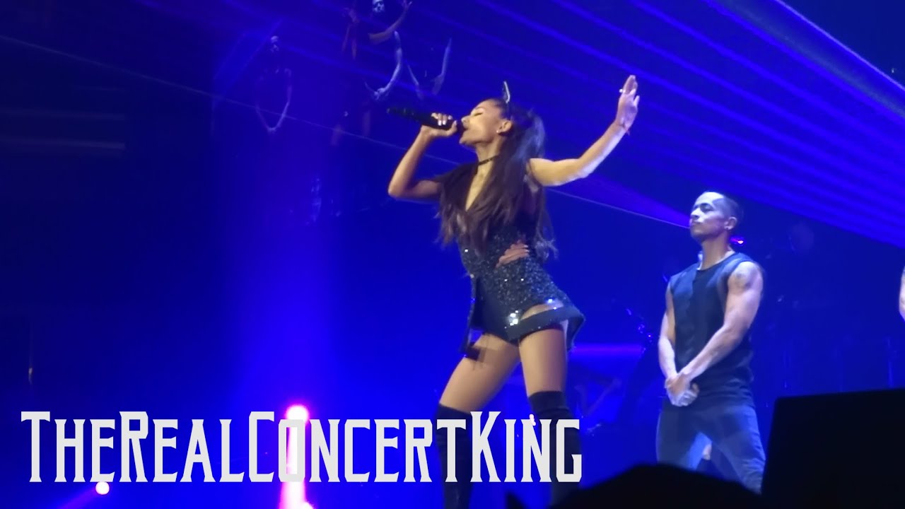 Ariana Grande - 