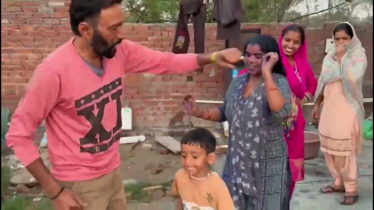 Holi celebration with family 🎊🎉 #holi #family 🎊#celebration #youtube 