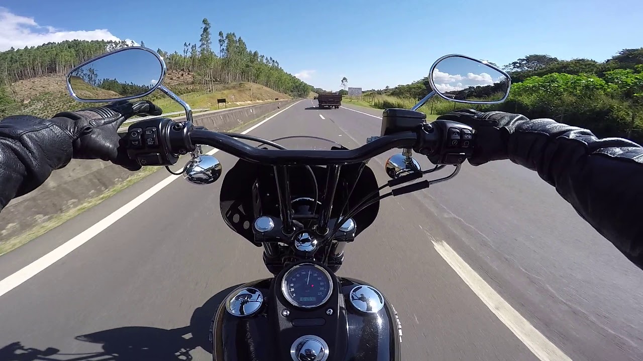 Harley Davidson Dyna Street Bob 