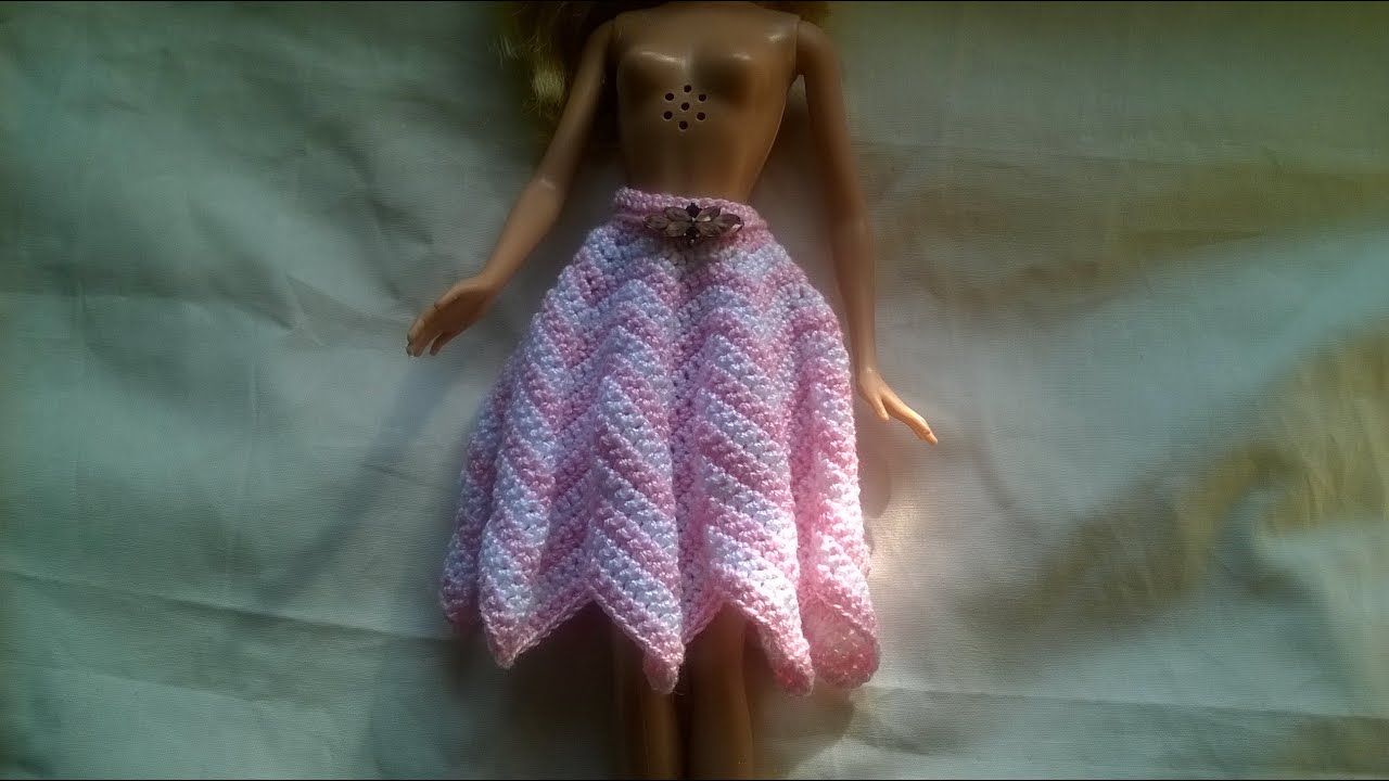 Diy saia para boneca barie em ponto zig zag - faça voce mesma