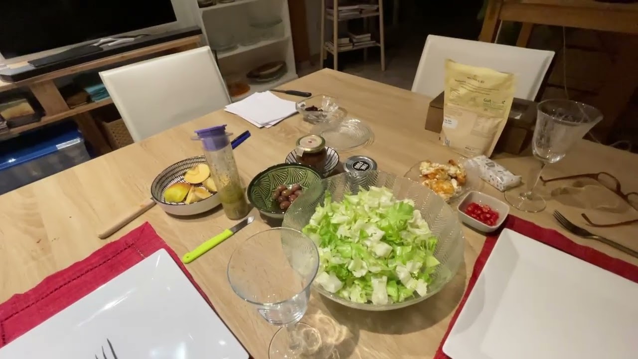 Bapak ini masak