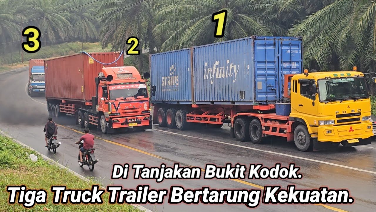 Evakuasih Truck BBM Terbalik Di Bibir Jurang Di Saksih Kan Banyak Orang,Trailer Di Bukit Kodok..!