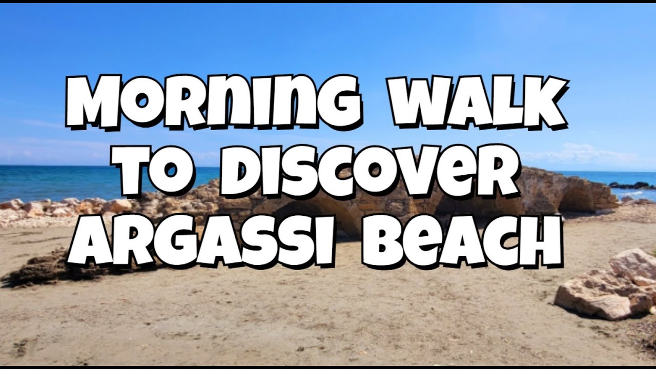 Morning walk to discover Argassi sea front.