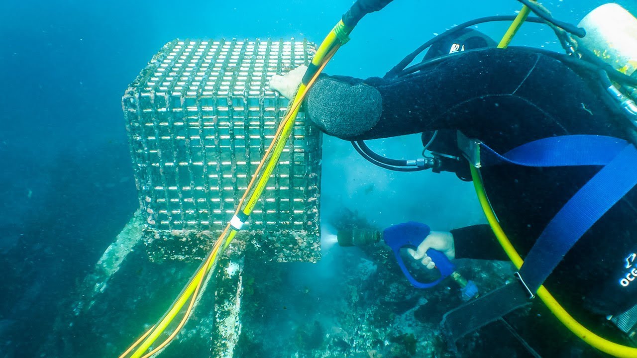 Commercial Diver High Pressure Water Blasting