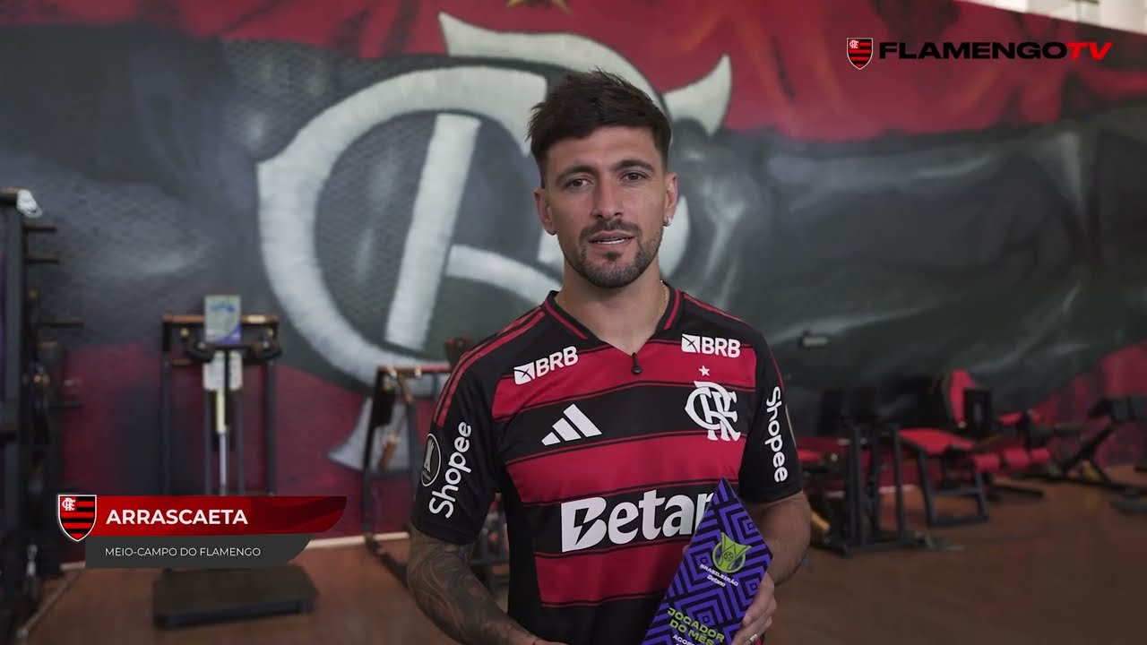 ARRASCAETA MORA NO NOSSO CORAÇÃO NAÇÃO 