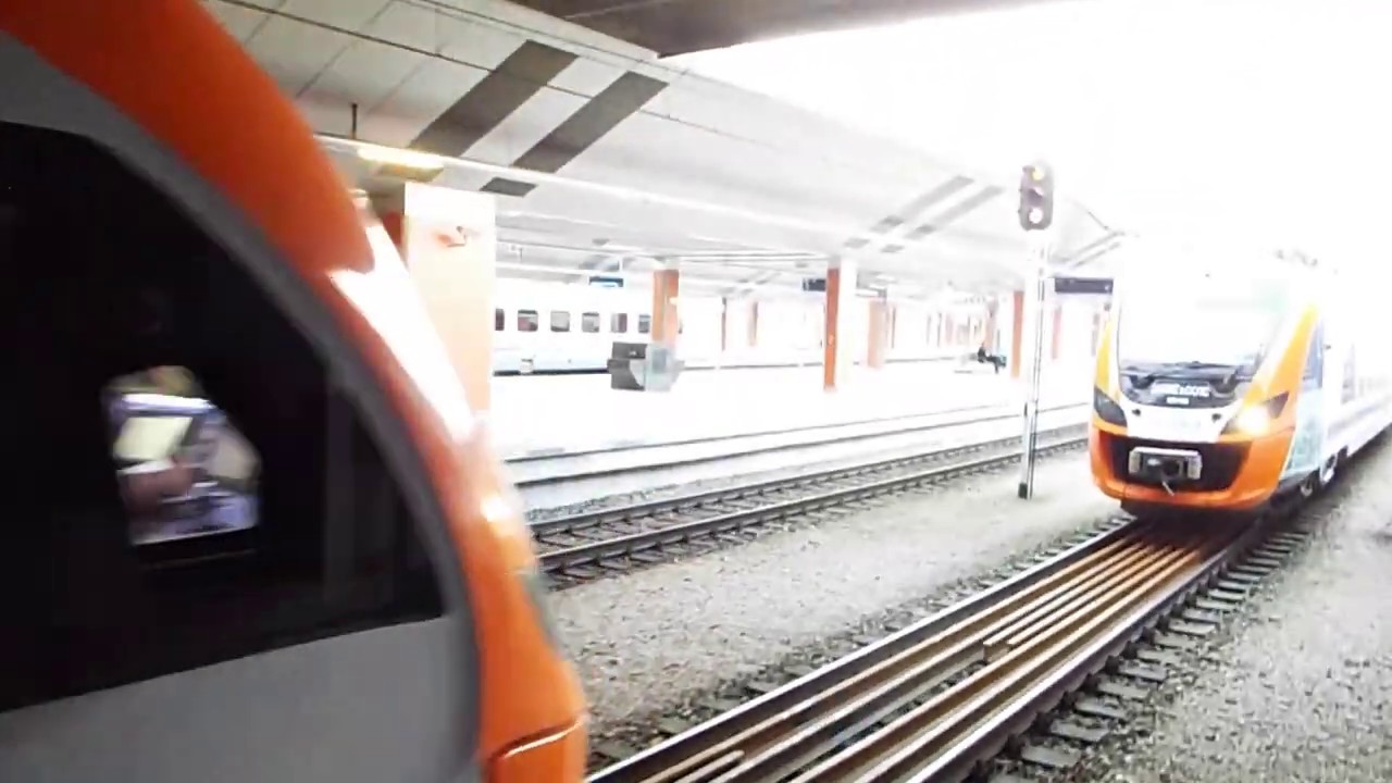 Pociągi krajowe i regionalne na stacji Kraków Płaszów i przejazd pociągiem na dworzec PKP w Krakowie