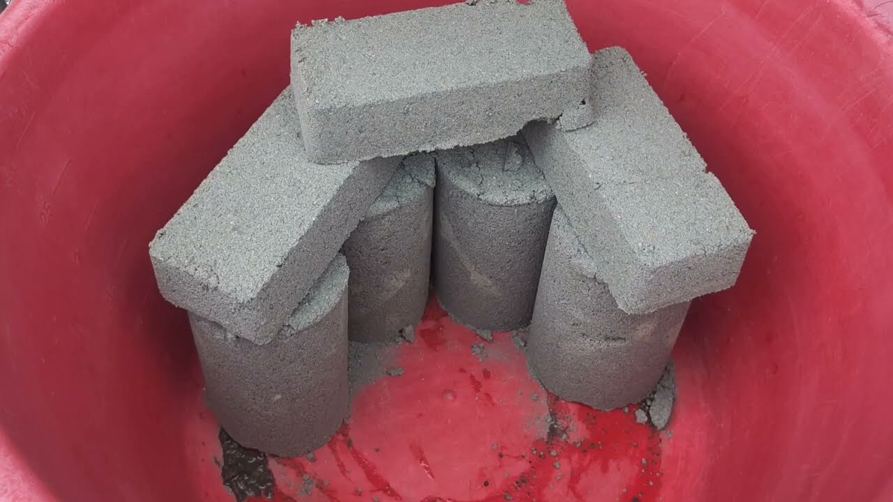 Dusty 🌪️ gritty sand cement dry and water 💦 crumbling