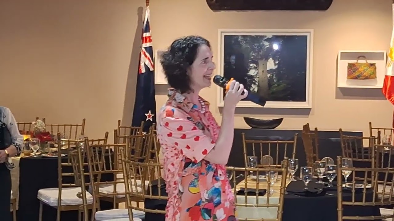 NEW ZEALAND AMBASSADOR CATHERINE MCINTOSH SINGS 'BONGGA KA DAY' AT WAITANGI DAY CELEBRATION #kiwi