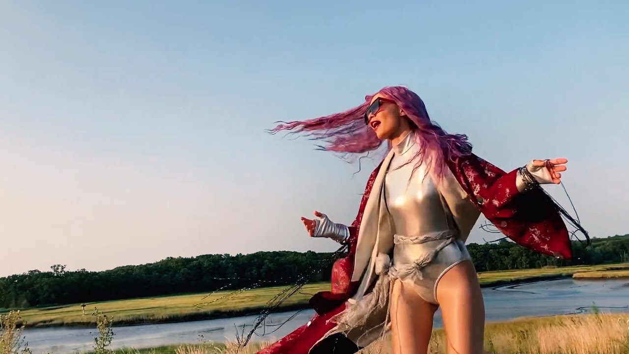 SAMURAI FUNK 思い返せば踊ってたわ (U-KEY Remix) - KENTO MORI & BUSHO featuring Saucy Lady