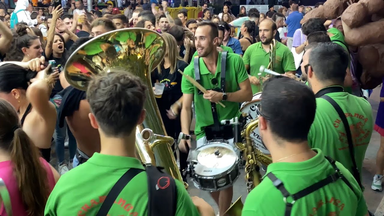 PASACALLES Y CHARANGA EN RECINTO FERIAL DE LA ELIPA