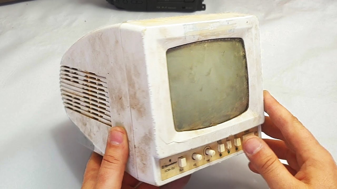 Restoration of 5 inch TV Disassembling and Reassembling