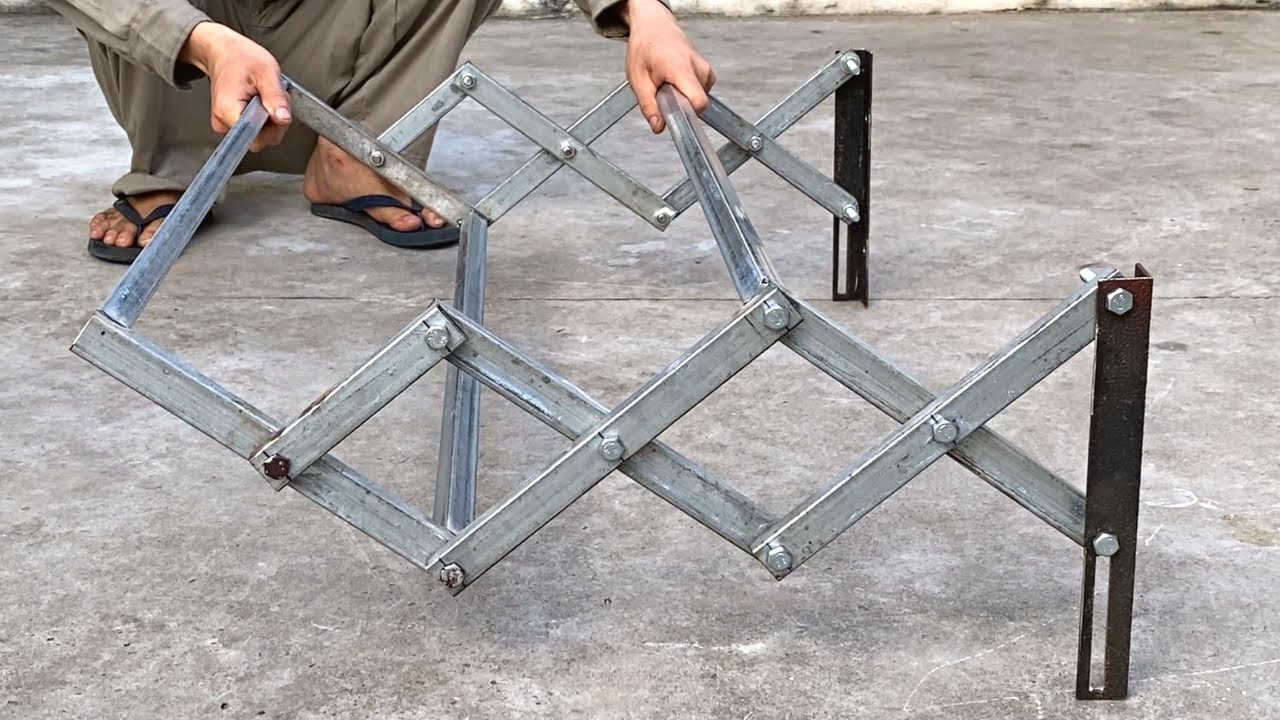 DIY - How to make a folding smart wall-mounted clothes drying rack // Smart folding metal utensils !