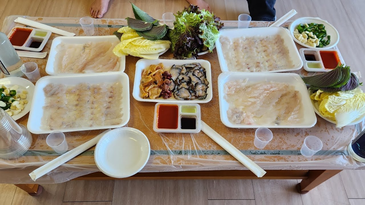 2 🐶 다 100000원 어치라고?  아직 덜 꺼냄.