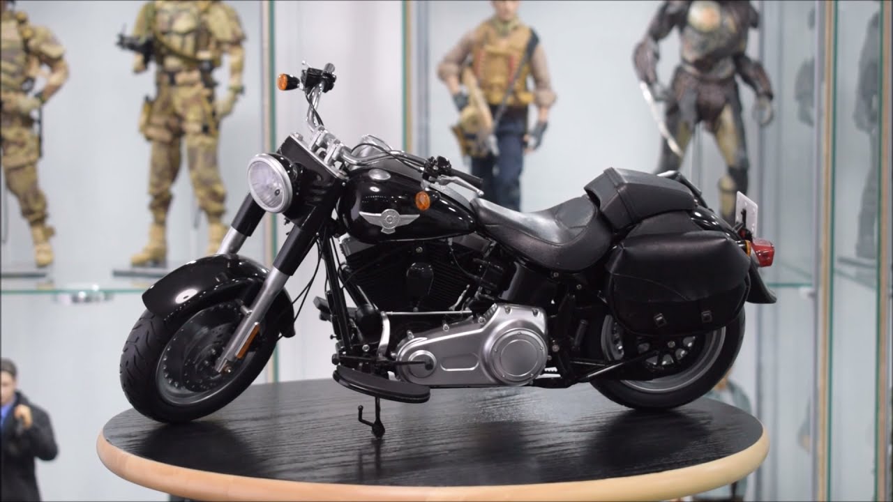 ``Doll in Action`` The Terminator (T1/T2)