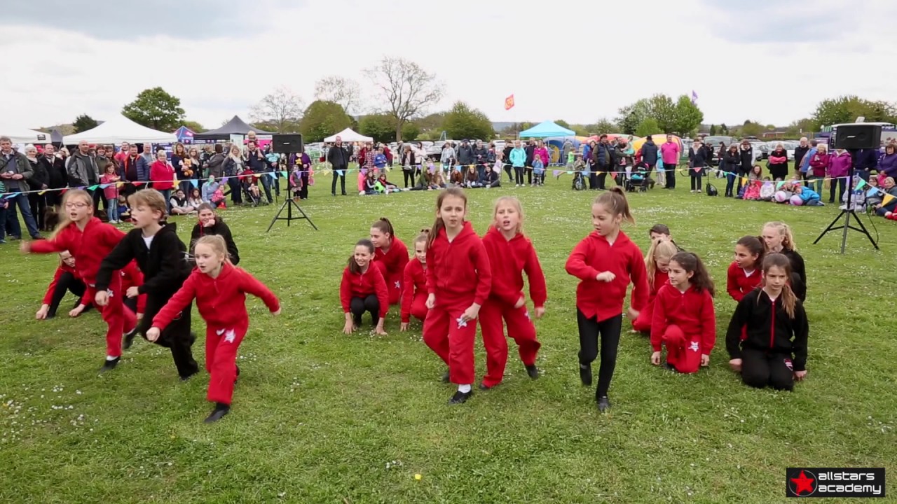 Chitty Chitty Bang Bang - Longwick Fete 2017