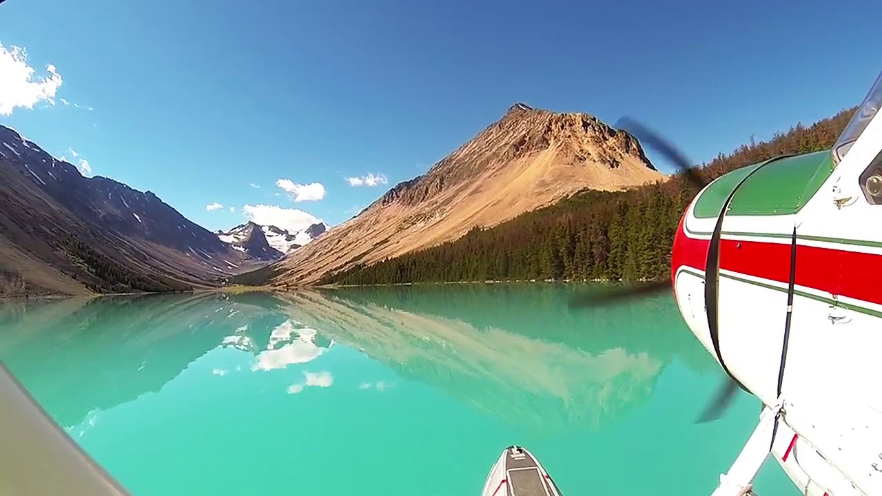 DeHavilland Beaver Canadian Mountains