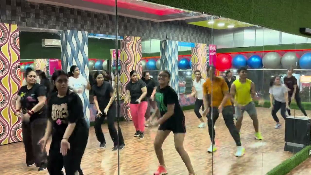 Punjabi song #BhangraClass ￼#Joyfitfitness