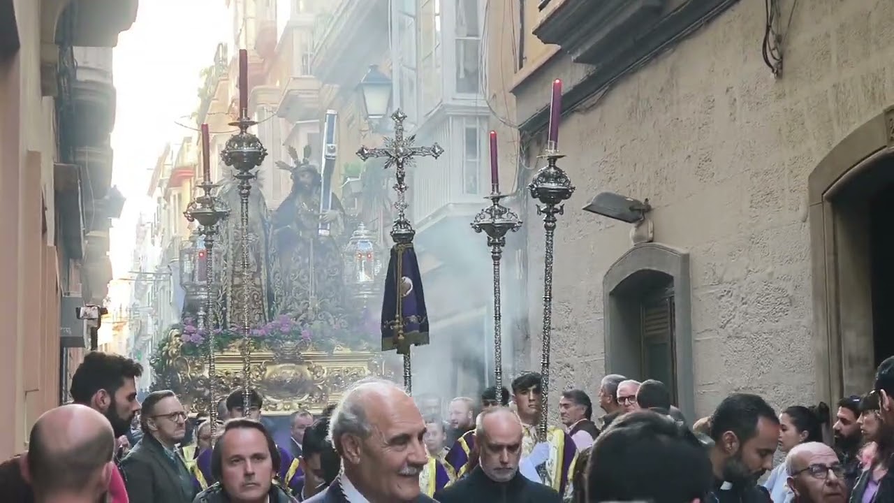 Vía Crucis de las Hermandades de Cádiz 2024 presidido por los Titulares de Afligidos