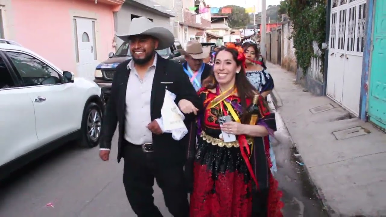 BODA DE ANGEL SANTIAGO Y LIZETH. SAN PEDRO ZIAPIAJO. PARTE 2