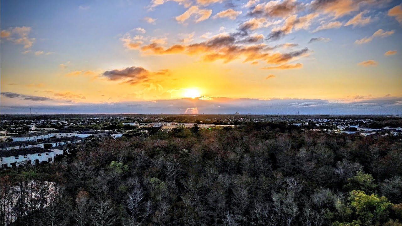 Un vuelo cinematográfico con el DJI Mini 5 Pro #dji #djimini5pro #video #sunset 
