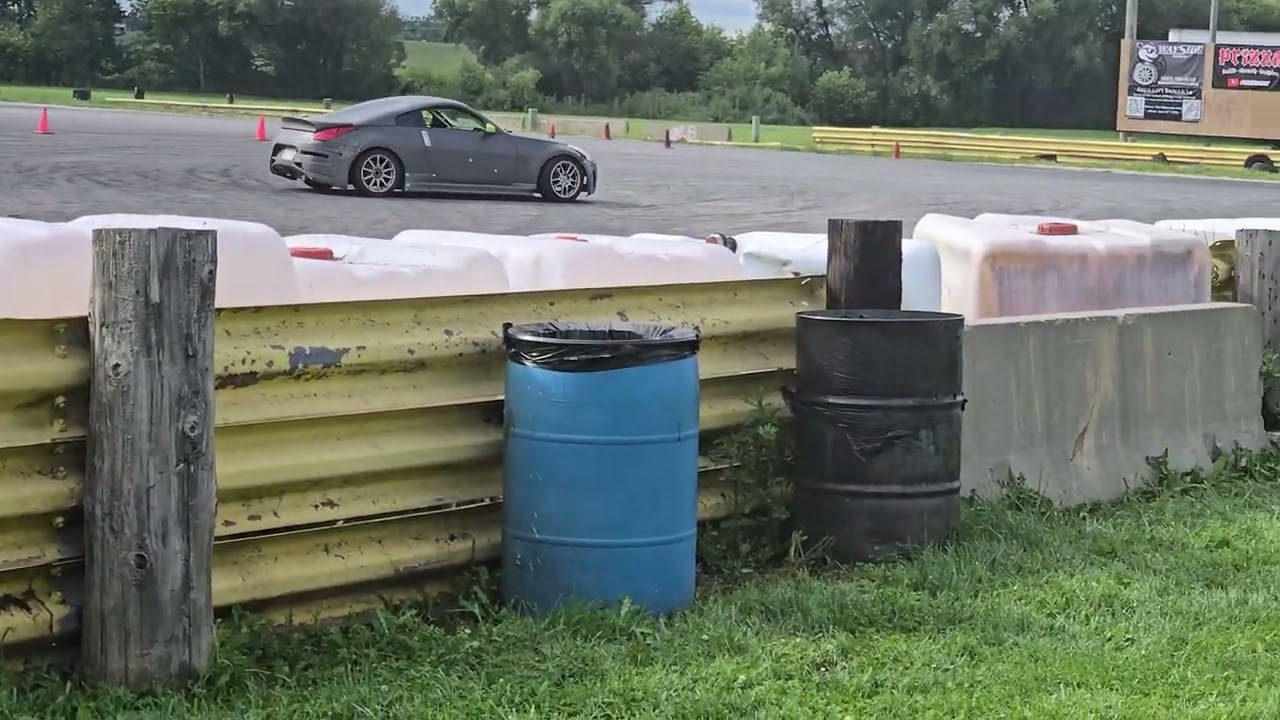 Great Lakes Dragaway drift pit 2025
