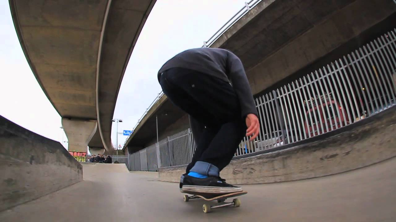 Superdead Skateboards Presents Denis Lynn