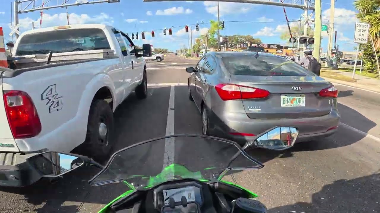 Enjoying the Traffic and Having Some Fun... | Ninja 500 | Raw Audio